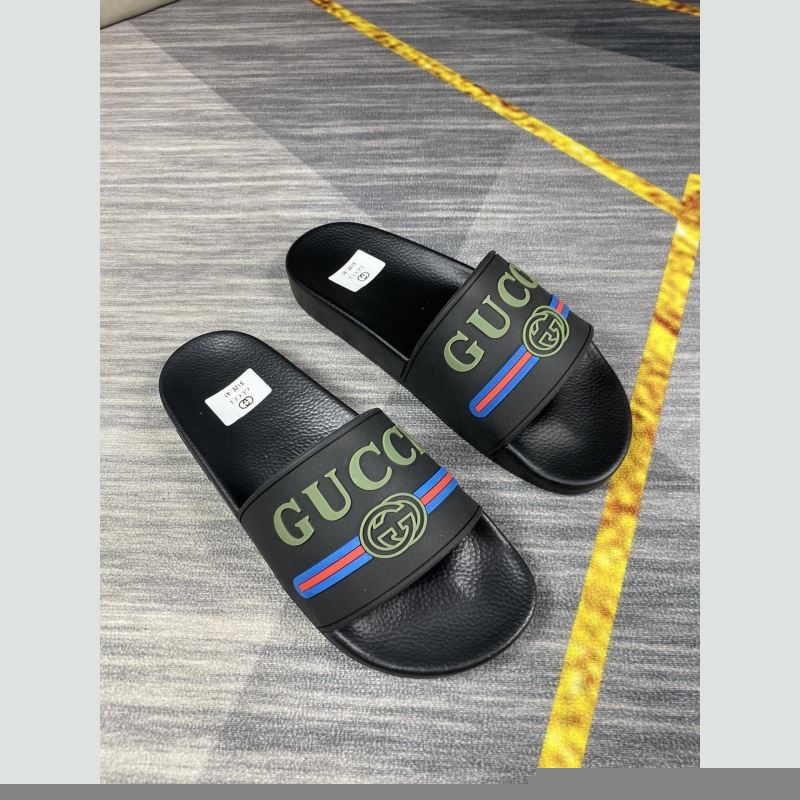 G*u*i slippers